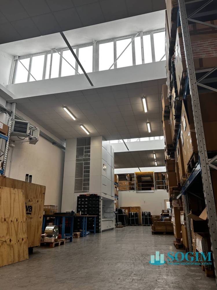 capannone in vendita a Sesto San Giovanni