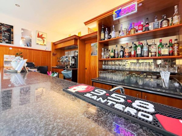 negozio in vendita a Sesto San Giovanni