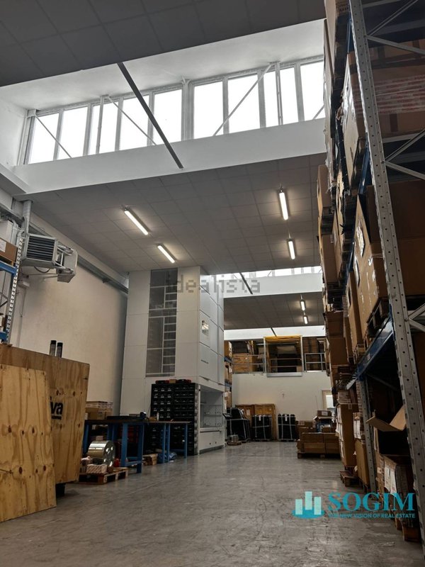 capannone in vendita a Sesto San Giovanni