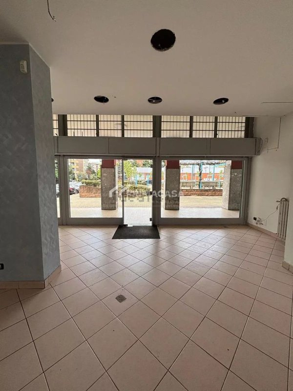 negozio in vendita a Sesto San Giovanni