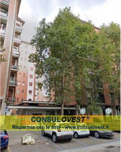 negozio in vendita a Sesto San Giovanni