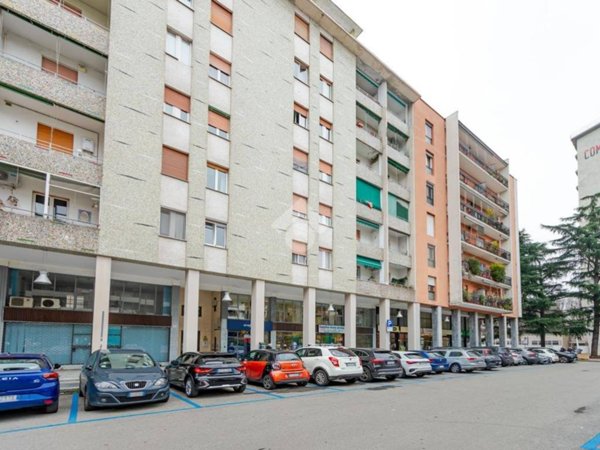 appartamento in vendita a Sesto San Giovanni in zona Rondò/Torretta