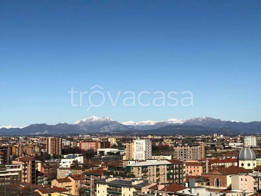 intera palazzina in vendita a Sesto San Giovanni in zona Rondò/Torretta