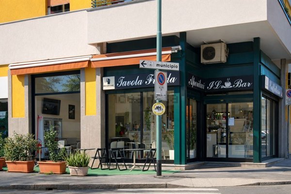 locale commerciale in vendita a Sesto San Giovanni