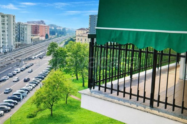 appartamento in vendita a Sesto San Giovanni in zona Rondò/Torretta