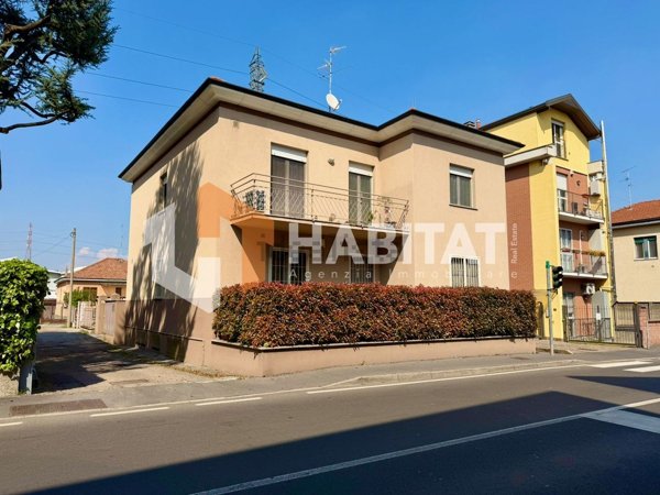 appartamento in vendita a Sesto San Giovanni in zona Pelucca/Villaggio Falck