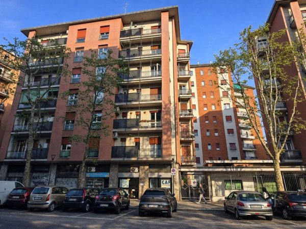 appartamento in vendita a Sesto San Giovanni in zona Rondinella