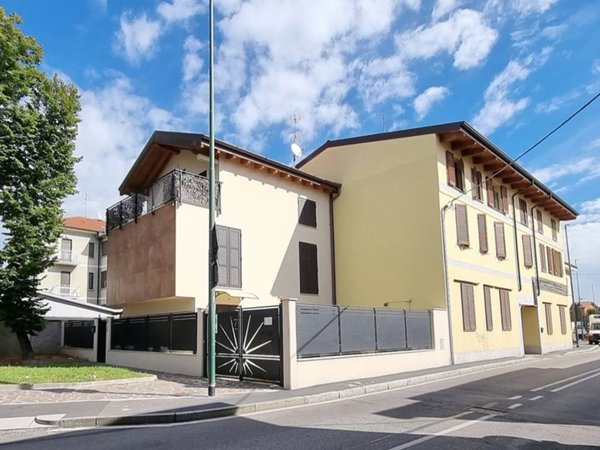 casa indipendente in vendita a Sesto San Giovanni