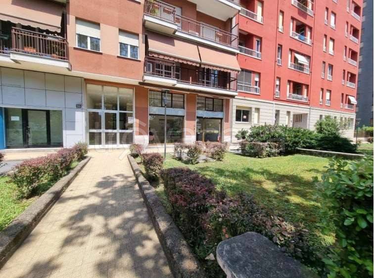 negozio in vendita a Sesto San Giovanni