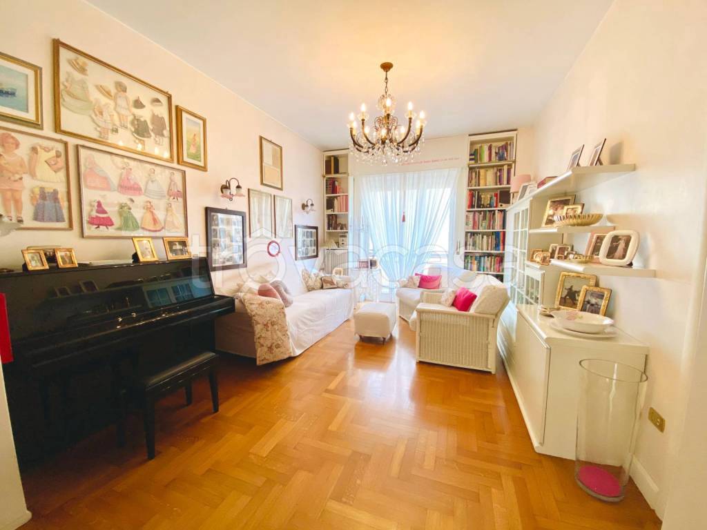 appartamento in vendita a Sesto San Giovanni in zona Rondò/Torretta