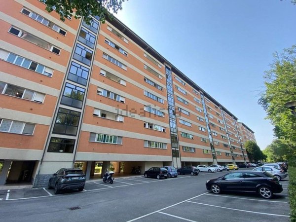 appartamento in vendita a Sesto San Giovanni in zona Cascina de' Gatti