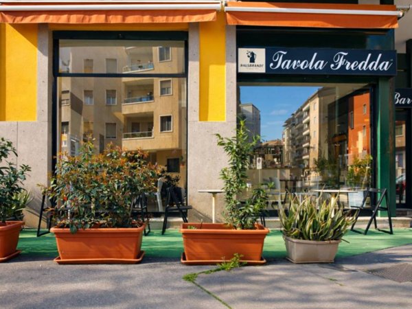 negozio in vendita a Sesto San Giovanni