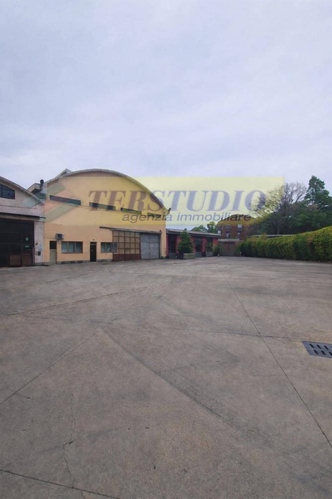 capannone in vendita a Sesto San Giovanni
