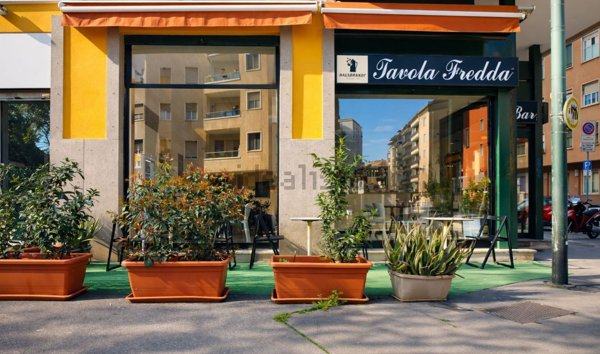 locale commerciale in vendita a Sesto San Giovanni