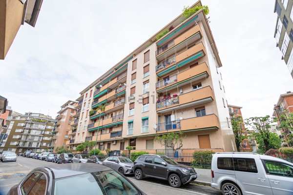 appartamento in vendita a Sesto San Giovanni in zona Rondinella