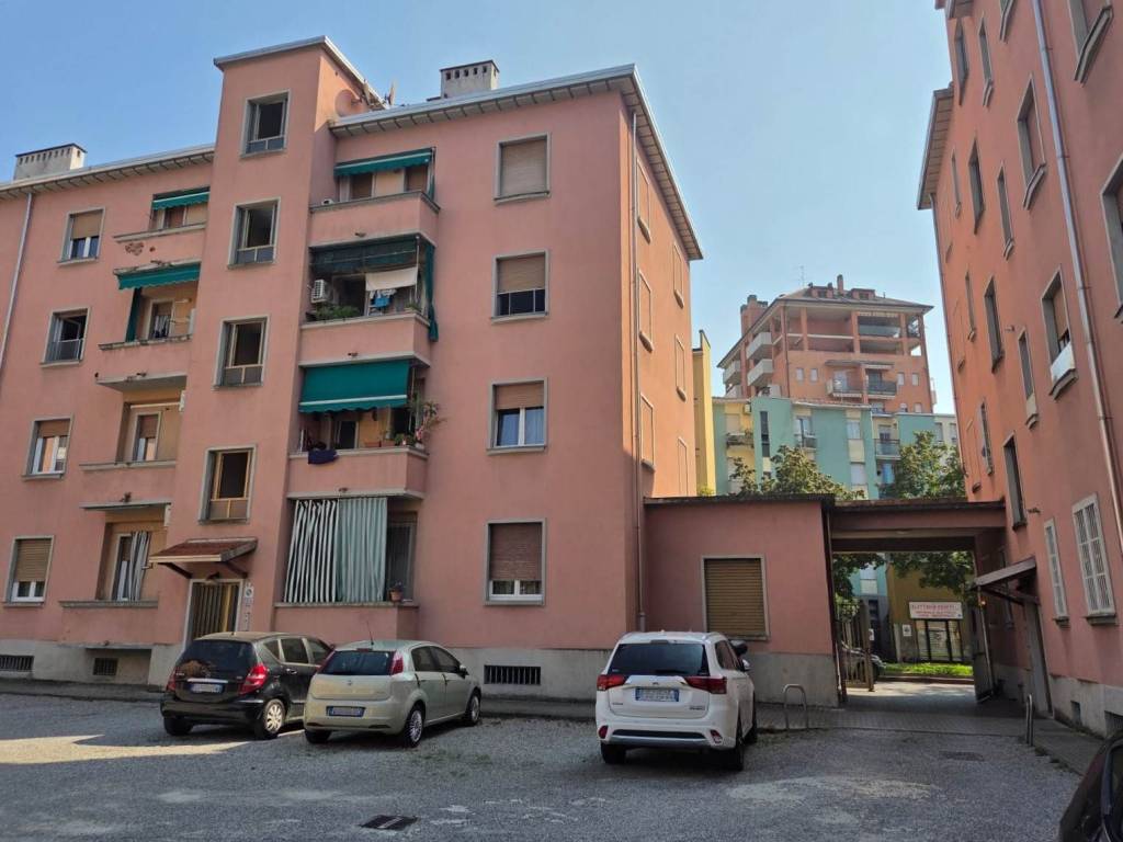 appartamento in vendita a Sesto San Giovanni in zona Rondò/Torretta