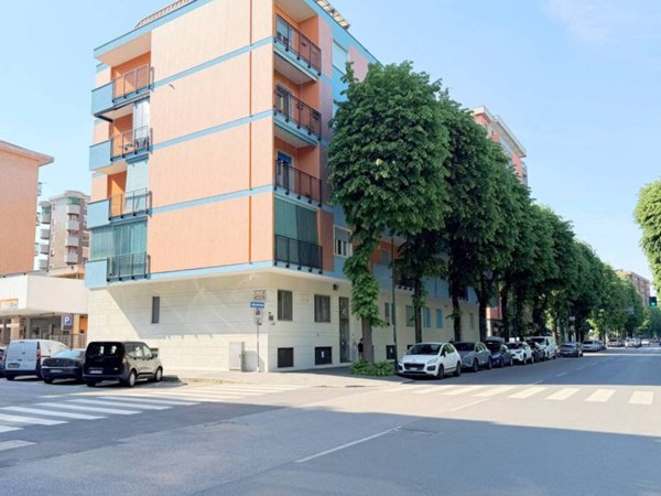 appartamento in vendita a Sesto San Giovanni in zona Rondò/Torretta