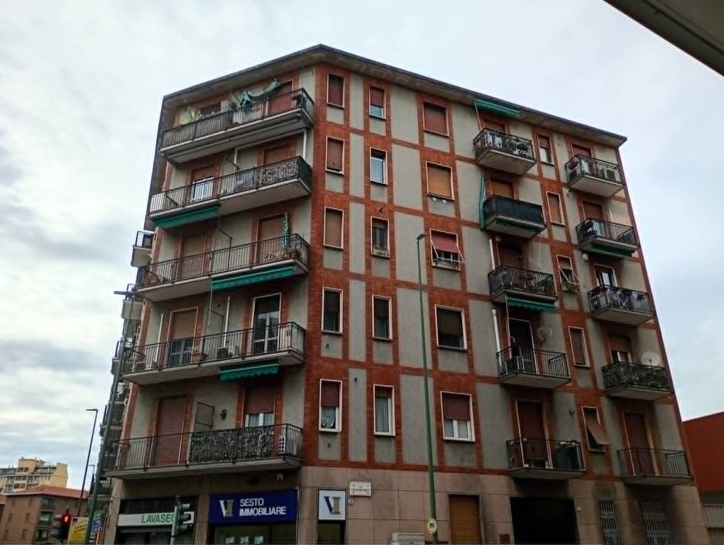appartamento in vendita a Sesto San Giovanni in zona Rondinella