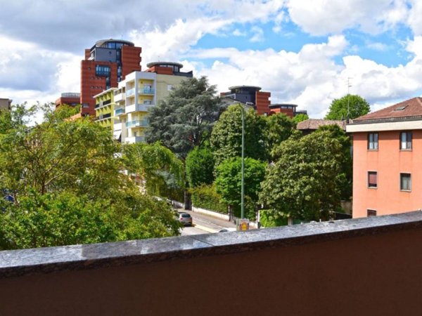 appartamento in vendita a Sesto San Giovanni in zona Rondinella