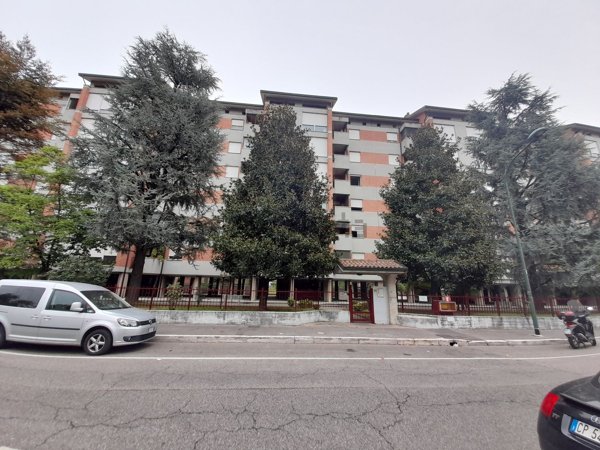 appartamento in vendita a Sesto San Giovanni in zona Parpagliona