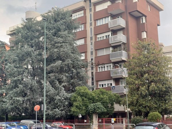 appartamento in vendita a Sesto San Giovanni in zona Parpagliona