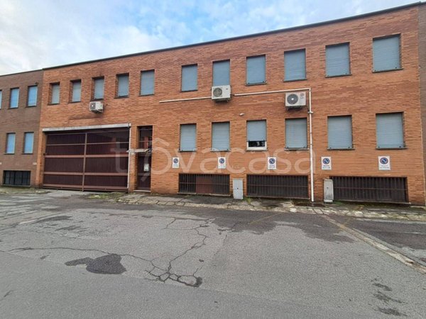 locale commerciale in vendita a Sesto San Giovanni