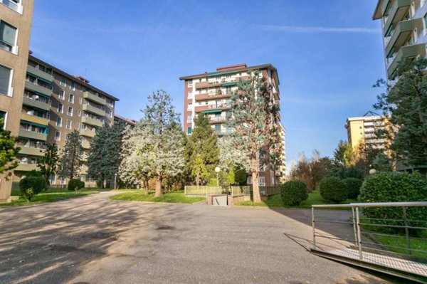 appartamento in vendita a Sesto San Giovanni in zona Rondinella