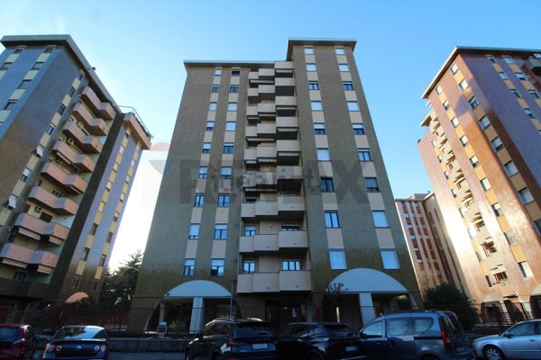 locale di sgombero in vendita a Sesto San Giovanni