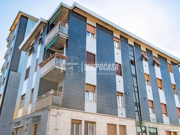 appartamento in vendita a Sesto San Giovanni in zona Pelucca/Villaggio Falck