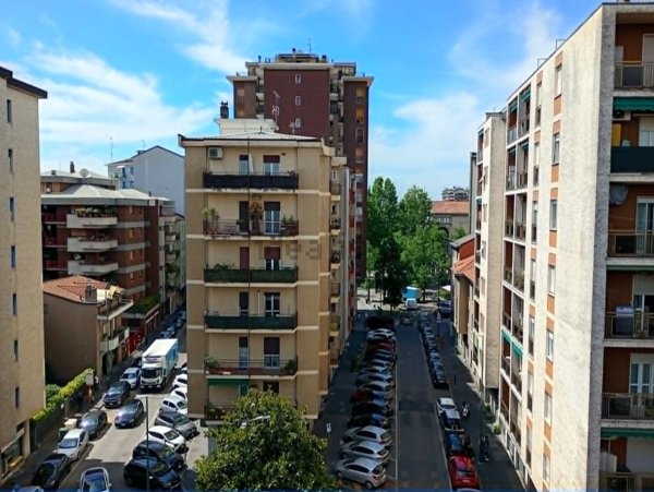 appartamento in vendita a Sesto San Giovanni in zona Rondinella