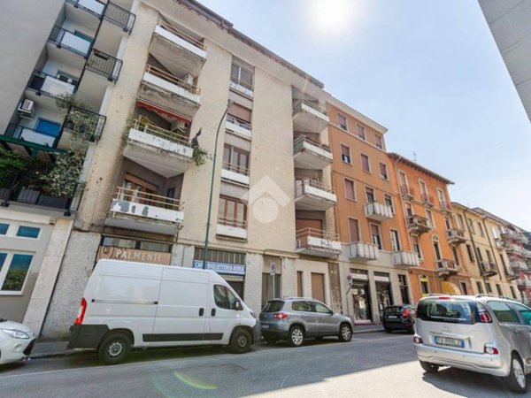 appartamento in vendita a Sesto San Giovanni in zona Rondò/Torretta