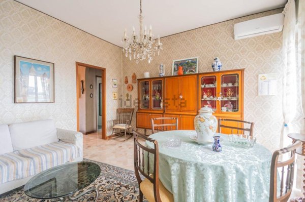 appartamento in vendita a Sesto San Giovanni in zona Rondinella