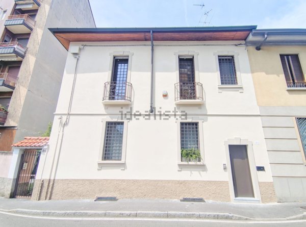 casa indipendente in vendita a Sesto San Giovanni in zona Rondò/Torretta