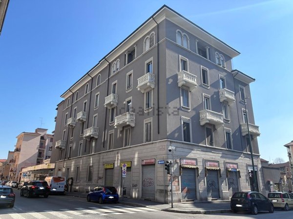 appartamento in vendita a Sesto San Giovanni in zona Restellone