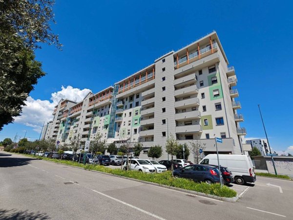 appartamento in vendita a Sesto San Giovanni in zona Cascina de' Gatti