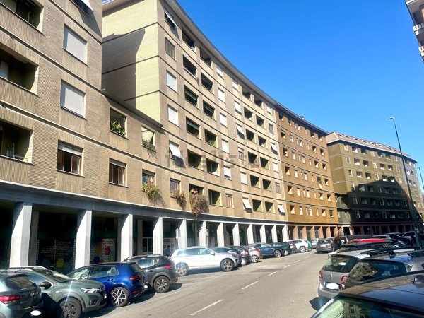appartamento in vendita a Sesto San Giovanni in zona Le Corti
