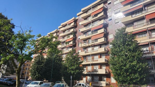 appartamento in vendita a Sesto San Giovanni in zona Restellone