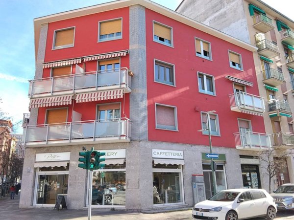 appartamento in vendita a Sesto San Giovanni in zona Le Corti