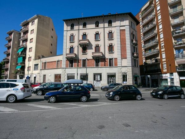 appartamento in vendita a Sesto San Giovanni in zona Restellone