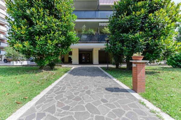 appartamento in vendita a Sesto San Giovanni in zona Le Corti