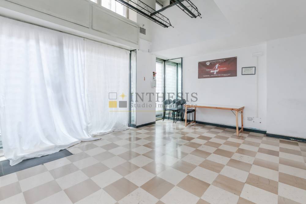 negozio in vendita a Sesto San Giovanni in zona Le Corti