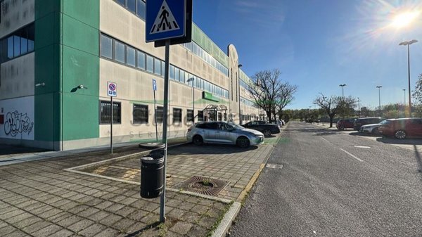 ufficio in vendita a Sesto San Giovanni in zona Parpagliona