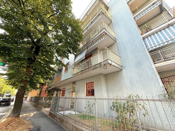 appartamento in vendita a Sesto San Giovanni in zona Cascina de' Gatti