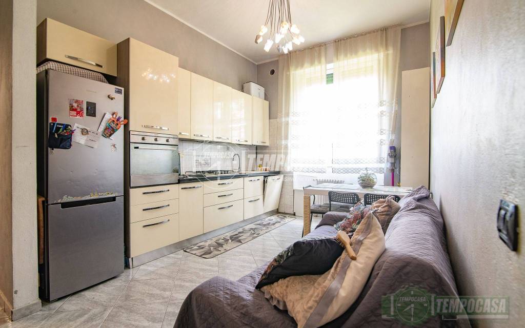 appartamento in vendita a Sesto San Giovanni in zona Restellone