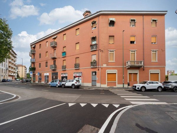 appartamento in vendita a Sesto San Giovanni in zona Restellone