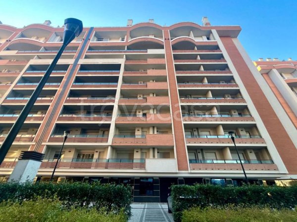 appartamento in vendita a Sesto San Giovanni in zona Restellone