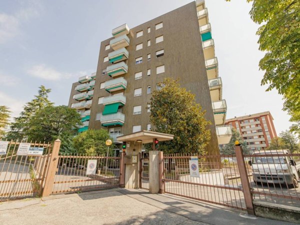 appartamento in vendita a Sesto San Giovanni in zona Cascina de' Gatti