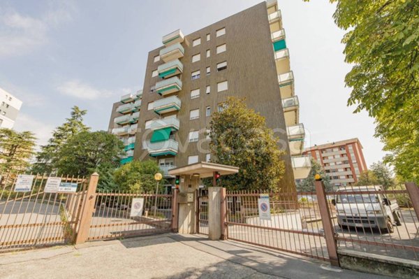 appartamento in vendita a Sesto San Giovanni in zona Cascina de' Gatti