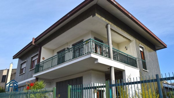 appartamento in vendita a Sesto San Giovanni in zona Parpagliona
