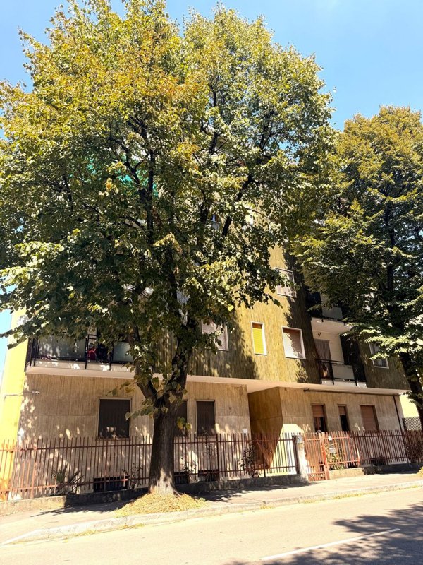 appartamento in vendita a Sesto San Giovanni in zona Cascina de' Gatti